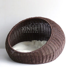 PAWS ASIA Factory Handmade Woven Rattan Half Enclosed Breathable Small Dog Bed Cat